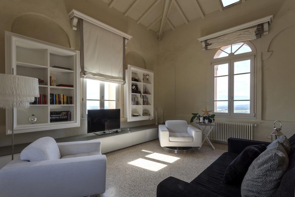 كاستاجنيتو كاردوتشي Villa Le Luci المظهر الخارجي الصورة